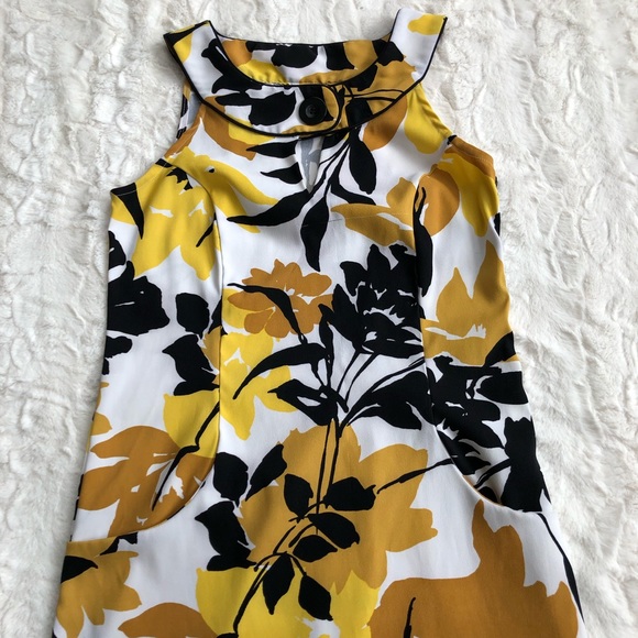 Sleeveless Yellow and Black Floral Dress - Picture 2 of 7